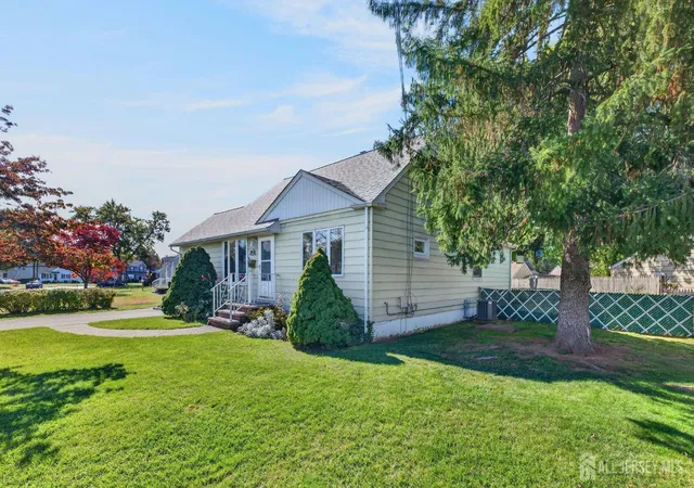 Photo 4 of Single family home for sale at 111 Geary Dr, South Plainfield, NJ 07080 | MLS# 2706679R | Listing updated on 2026-10-22