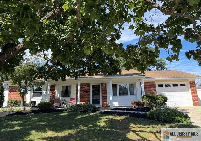 Photo 1 of Single family home for sale at 21 Drake Ave, Monroe Township, NJ 08831 | MLS# 2770538M | Listing updated on 2026-09-21