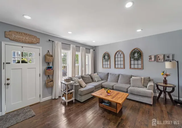 Photo 3 of Single family home for sale at 555 E Maple Ave, Woodbridge, NJ 07095 | MLS# 2704844R | Listing updated on 2026-09-23