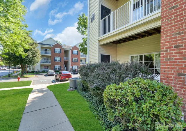 Photo 3 of Townhouse for sale at 511 Coppolla Dr, South Plainfield, NJ 07080 | MLS# 2704888R | Listing updated on 2026-09-24