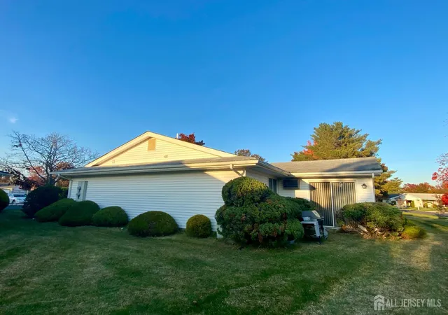 Photo 3 of Condo for sale at 614 Lemington Plz #B, Monroe, NJ 08831 | MLS# 2707039R | Listing updated on 2026-10-29