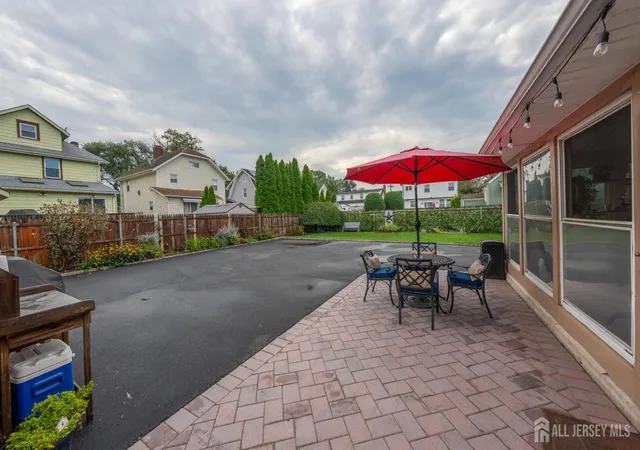 Photo 2 of Single family home for sale at 719 Locust St, Roselle Park, NJ 07204 | MLS# 2704025R | Listing updated on 2026-09-16