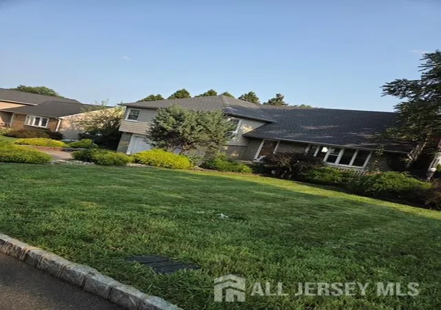 Photo 2 of Single family home for sale at 713 Roessner Dr, Union, NJ 07083 | MLS# 2704580R | Listing updated on 2026-09-25