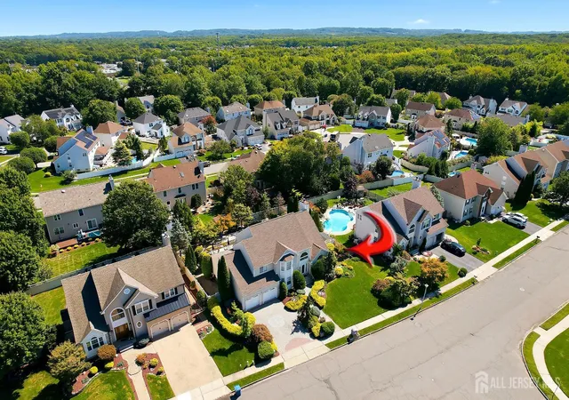 Photo 2 of Single family home for sale at 41 High Pointe Way, Matawan, NJ 07747 | MLS# 2704223R | Listing updated on 2026-09-10