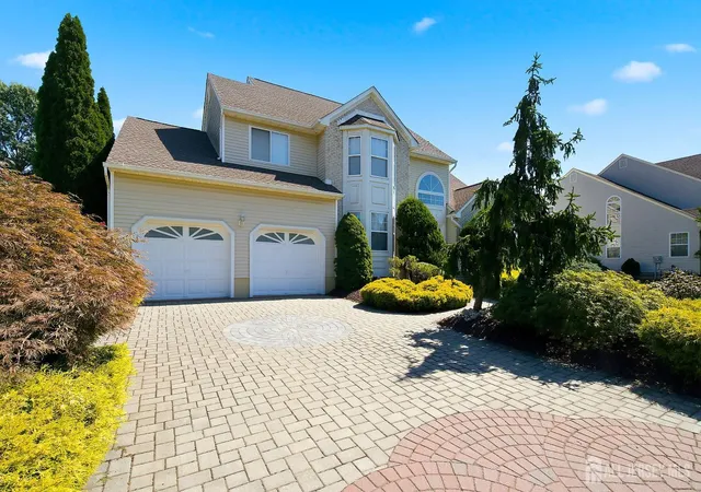 Photo 3 of Single family home for sale at 41 High Pointe Way, Matawan, NJ 07747 | MLS# 2704223R | Listing updated on 2026-09-10