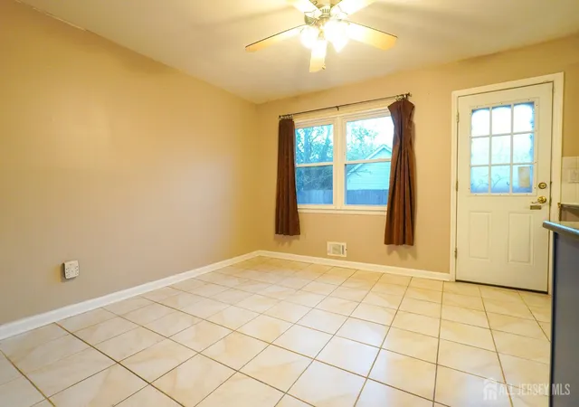 Photo 4 of Single family home for sale at 3 E Charles Ct, Edison, NJ 08820 | MLS# 2705998R | Listing updated on 2026-10-27