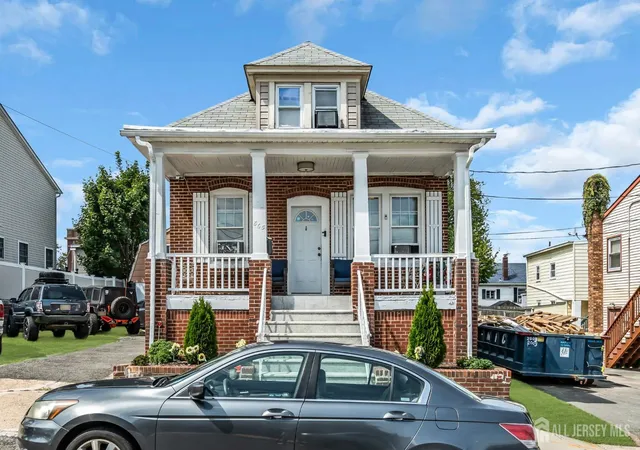 Photo 2 of Single family home for sale at 865 Birch St, Perth Amboy, NJ 08861 | MLS# 2704442R | Listing updated on 2026-09-15