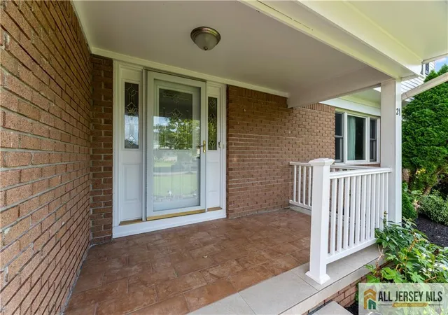 Photo 4 of Single family home for sale at 21 Eldridge Dr, East Brunswick, NJ 08816 | MLS# 2770545M | Listing updated on 2026-09-18