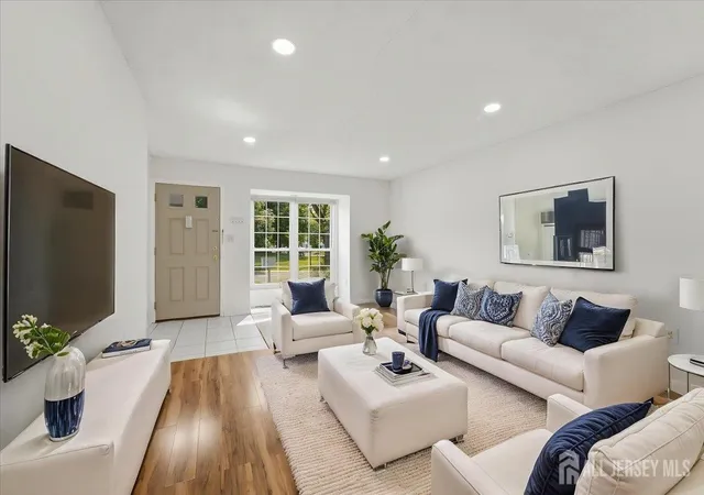 Photo 3 of Townhouse for sale at 543 Manchester Ct, Piscataway, NJ 08854 | MLS# 2705176R | Listing updated on 2026-09-28