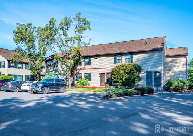 Photo 3 of Condo for sale at 60 3 Prospect St, Metuchen, NJ 08840 | MLS# 2703721R | Listing updated on 2026-09-23