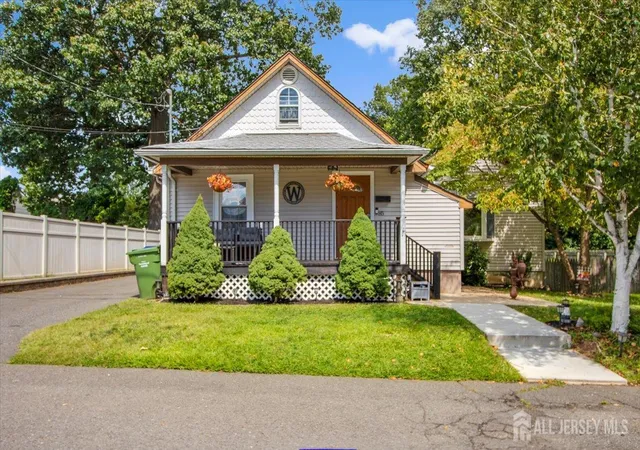 Photo 2 of Single family home for sale at 85 Othen St, Edison, NJ 08817 | MLS# 2704204R | Listing updated on 2026-09-12