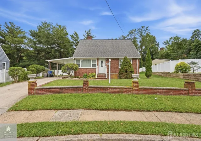 Photo 2 of Single family home for sale at 493 S Park Dr, Perth Amboy, NJ 08861 | MLS# 2705079R | Listing updated on 2026-09-24
