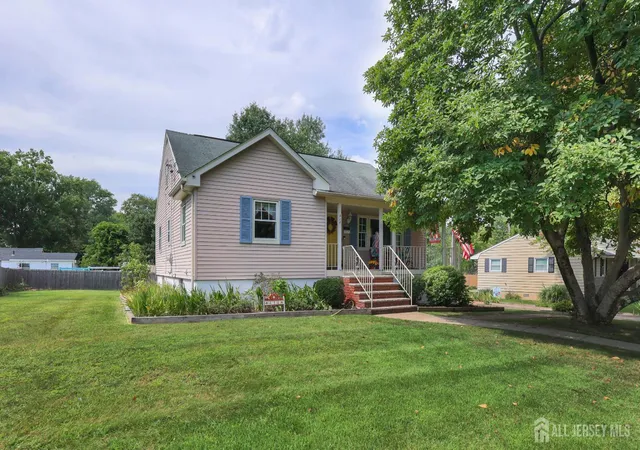 Single family home for sale at 414 S Madison Ave, Dunellen, NJ 08812 | MLS# 2704553R