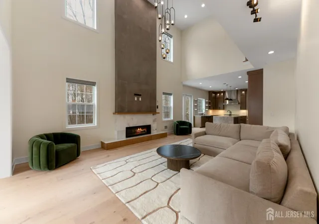Photo 3 of Single family home for sale at 10 Winthrop Ct, East Brunswick, NJ 08816 | MLS# 2705123R | Listing updated on 2026-09-24