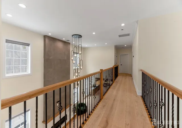 Photo 4 of Single family home for sale at 10 Winthrop Ct, East Brunswick, NJ 08816 | MLS# 2705123R | Listing updated on 2026-09-24