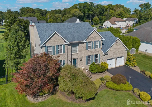 Photo 4 of Single family home for sale at 20 Mitchell Dr, Monroe, NJ 08831 | MLS# 2704575R | Listing updated on 2026-09-24
