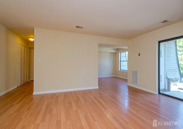 Photo 3 of Condo for sale at 1005 Hidden Village Dr, Perth Amboy, NJ 08861 | MLS# 2700282R | Listing updated on 2026-09-29