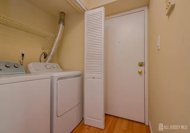 Photo 4 of Condo for sale at 1005 Hidden Village Dr, Perth Amboy, NJ 08861 | MLS# 2700282R | Listing updated on 2026-09-29