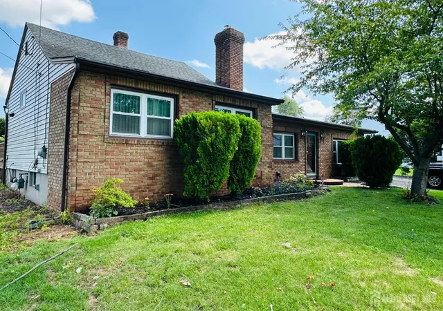 Photo 2 of Single family home for sale at 11 Demarest Pl, Piscataway, NJ 08854 | MLS# 2704355R | Listing updated on 2026-09-23