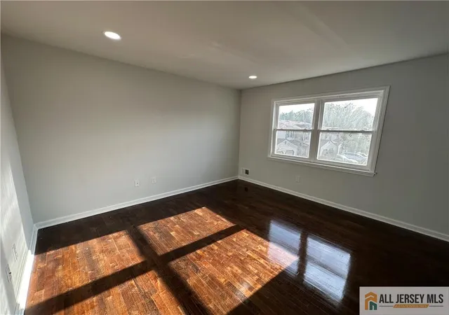 Photo 3 of Townhouse for sale at 3206 Hana Rd, Edison, NJ 08817 | MLS# 2770218M | Listing updated on 2026-09-19