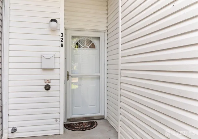 Photo 3 of Townhouse for sale at 32-a Loretto St, New Brunswick, NJ 08901 | MLS# 2704537R | Listing updated on 2026-09-28