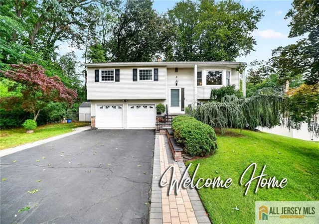 Photo 1 of Single family home for sale at 3 Bruce Rd, East Brunswick, NJ 08816 | MLS# 2770424M | Listing updated on 2026-09-13