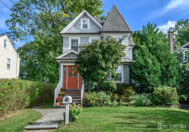 Photo 1 of Single family home for sale at 102 Grandview Ave, North Plainfield, NJ 07060 | MLS# 2705121R | Listing updated on 2026-09-25