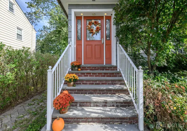 Photo 2 of Single family home for sale at 102 Grandview Ave, North Plainfield, NJ 07060 | MLS# 2705121R | Listing updated on 2026-09-25