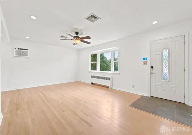 Photo 4 of Single family home for sale at 23 Vine St, Fords, NJ 08863 | MLS# 2702450R | Listing updated on 2026-10-24