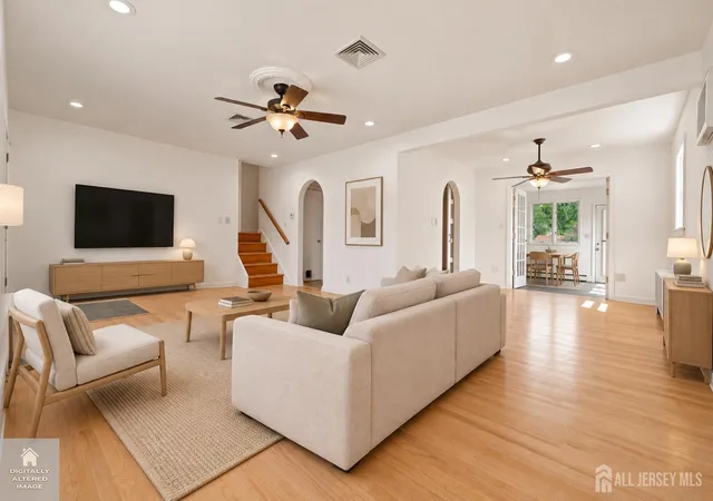 Photo 3 of Single family home for sale at 23 Vine St, Fords, NJ 08863 | MLS# 2702450R | Listing updated on 2026-10-24
