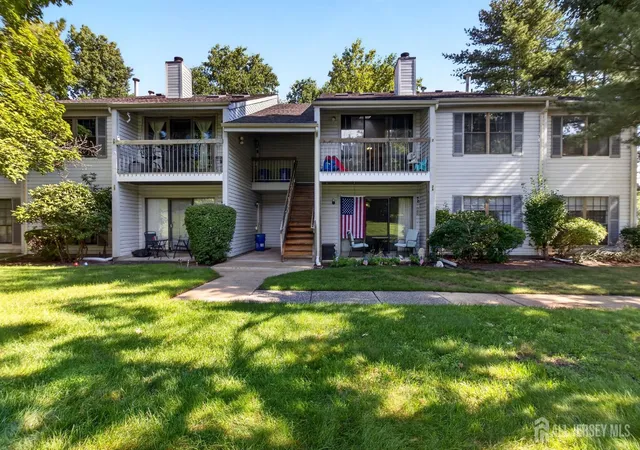 Condo for sale at 32 Crabapple Ln, Franklin Park, NJ 08823 | MLS# 2704544R