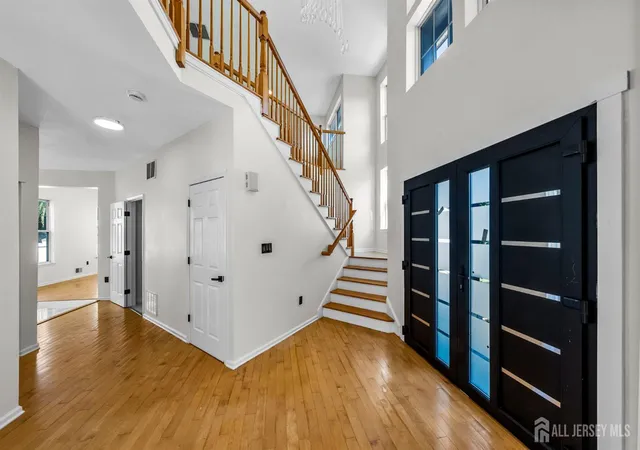 Photo 3 of Single family home for sale at 7 Hauser Ln, Matawan, NJ 07747 | MLS# 2704069R | Listing updated on 2026-09-16