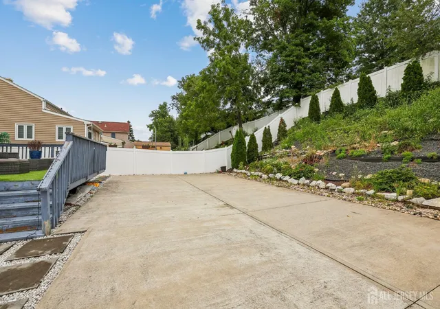 Photo 17 of Single family home for sale at 218 Mcfarlane Rd, Colonia, NJ 07067 | MLS# 2704305R | Listing updated on 2026-09-26