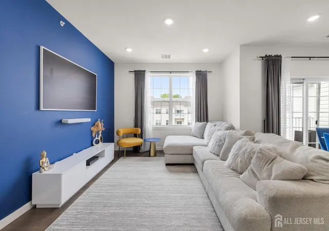 Photo 3 of Condo for sale at 242 Lorhan Dr, Piscataway, NJ 08854 | MLS# 2702526R | Listing updated on 2026-09-27