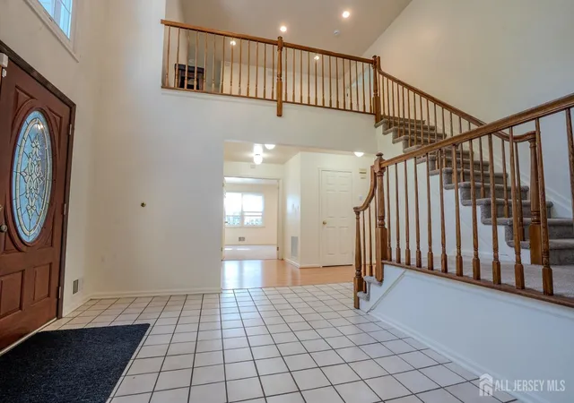 Photo 1 of Single family home for sale at 4 Chipwood Ln, North Brunswick, NJ 08902 | MLS# 2704013R | Listing updated on 2026-09-29