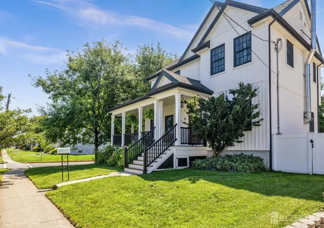 Photo 3 of Single family home for sale at 95 Willry St, Woodbridge, NJ 07095 | MLS# 2704177R | Listing updated on 2026-10-05