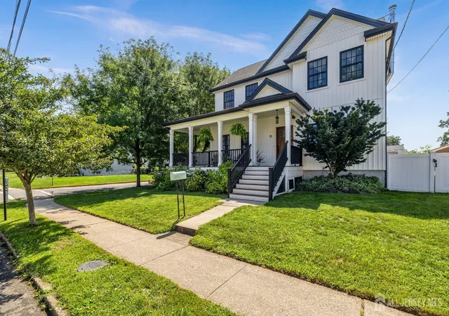 Photo 4 of Single family home for sale at 95 Willry St, Woodbridge, NJ 07095 | MLS# 2704177R | Listing updated on 2026-10-05