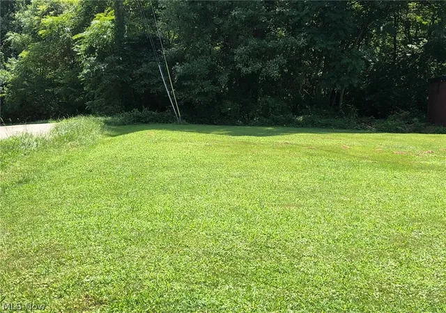 Land for sale at Meadow Dr, Parkersburg, WV 26101 | MLS# M235829