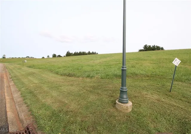 Photo 1 of Sale Pending at 5275 Stonegate Dr, Zanesville, OH 43701 | MLS# 5069742 | Listing updated on 2026-09-14