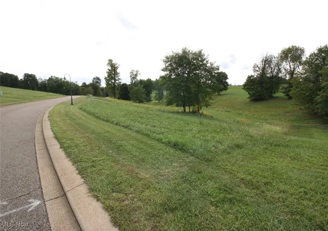 Photo 1 of Sale Pending at 5270 Stonegate Dr, Zanesville, OH 43701 | MLS# 5069754 | Listing updated on 2026-09-14