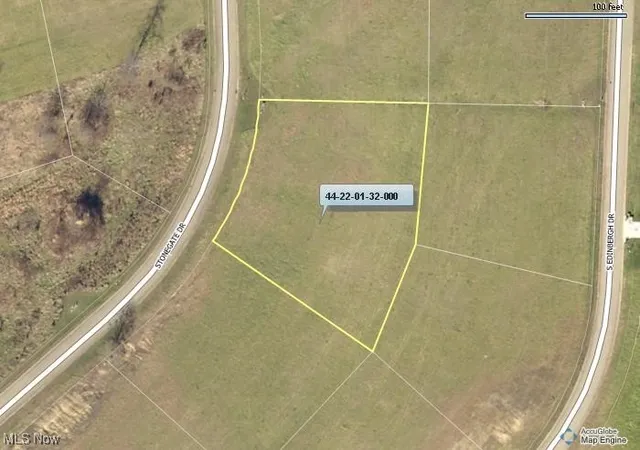 Photo 2 of Sale Pending at 5295 Stonegate Dr, Zanesville, OH 43701 | MLS# 5069761 | Listing updated on 2026-09-14