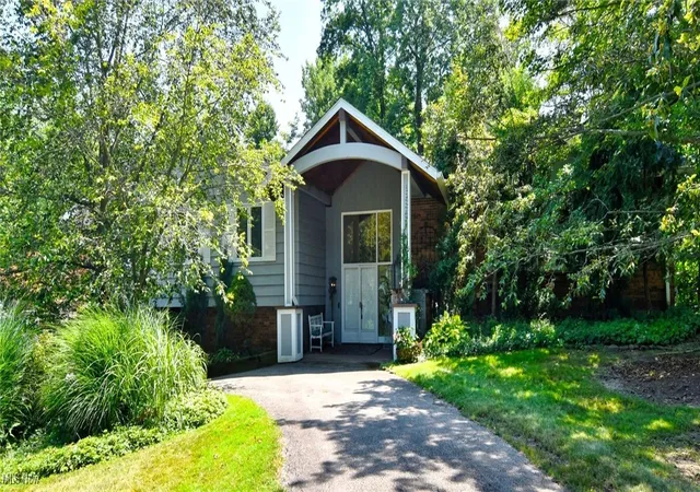 Photo 2 of Single family home for sale at 30700 Ainsworth Dr, Cleveland, OH 44124 | MLS# 5137013 | Listing updated on 2026-09-17