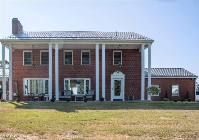Photo 1 of Single family home for sale at 10084 Cadiz Rd, Cambridge, OH 43725 | MLS# 5148147 | Listing updated on 2026-09-11