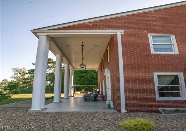 Photo 2 of Single family home for sale at 10084 Cadiz Rd, Cambridge, OH 43725 | MLS# 5148147 | Listing updated on 2026-09-11