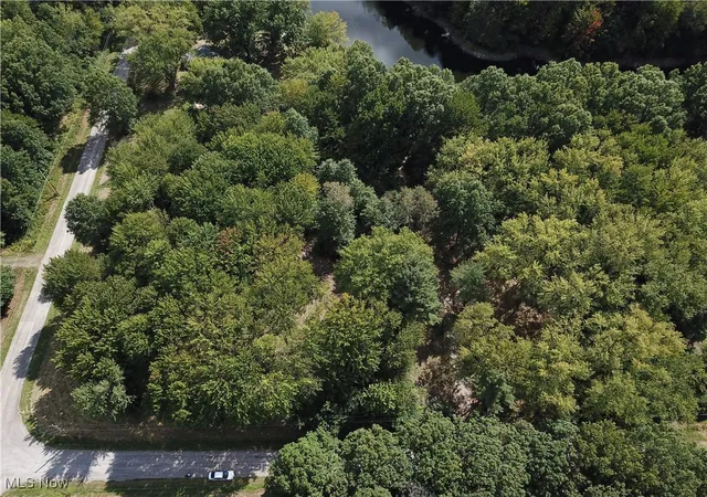 Land for sale at 15789 Coalbank St Ne, Alliance, OH 44601 | MLS# 5154015