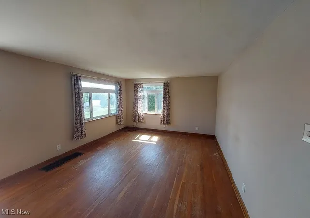 Photo 3 of Single family home for sale at 102 Valley Rd, Mingo Junction, OH 43938 | MLS# 5157068 | Listing updated on 2026-09-11