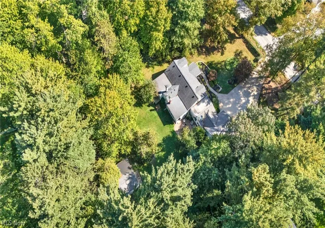 Photo 29 of Single family home for sale at 37531 Milann Dr, Willoughby Hills, OH 44094 | MLS# 5158889 | Listing updated on 2026-09-14