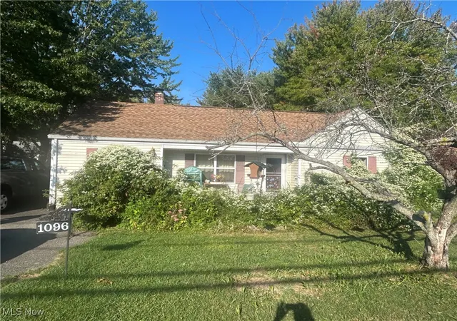 Photo 1 of Sale Pending at 1096 Stevens Blvd, Eastlake, OH 44095 | MLS# 5168395 | Listing updated on 2026-09-09