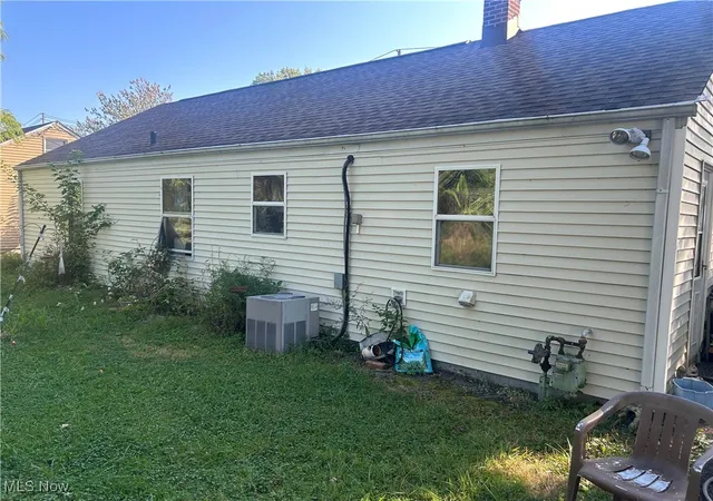 Photo 2 of Sale Pending at 1096 Stevens Blvd, Eastlake, OH 44095 | MLS# 5168395 | Listing updated on 2026-09-09