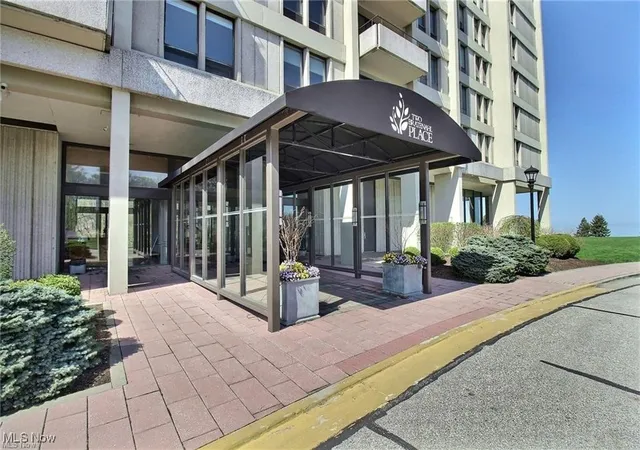 Photo 1 of Condo for sale at 2 Bratenahl Pl #2D, Bratenahl, OH 44108 | MLS# 5169874 | Listing updated on 2026-09-12